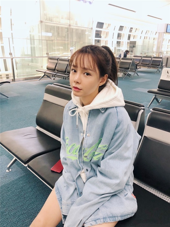 何炅喊“我涛”为杜海涛庆生，她喊“杜老师”准备敬而远之？