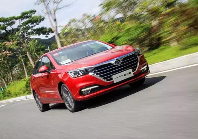 试驾绅宝D50, 7万起顶配不到10万, 性价比还是不错的