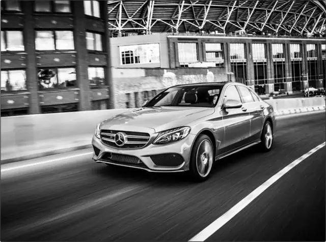 成功男人标配，近2年销量最火的豪华B级车，口碑原来是这样！