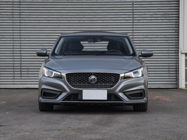 全身无槽点的运动轿车，思域比他慢、马3挺担心，只要10来万！