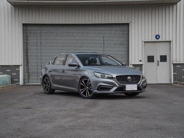 全身无槽点的运动轿车，思域比他慢、马3挺担心，只要10来万！