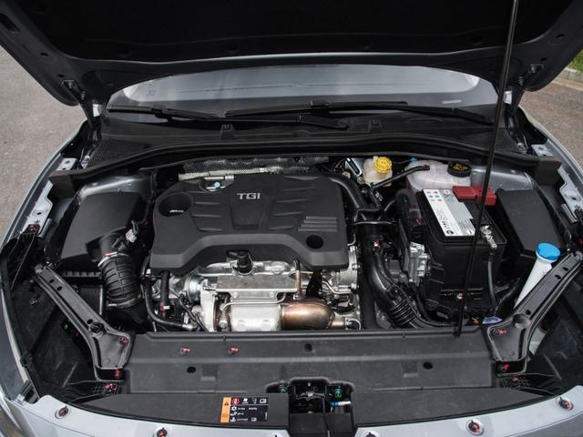 全身无槽点的运动轿车，思域比他慢、马3挺担心，只要10来万！