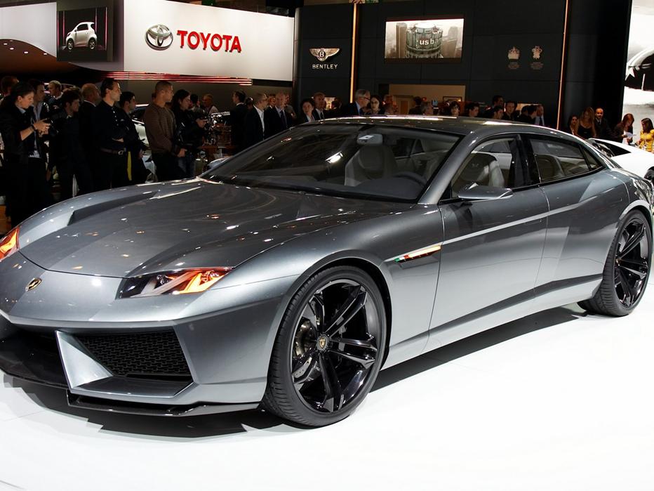 兰博基尼首推四门轿跑,过于锋利不等于帅气,还是保时捷耐看!