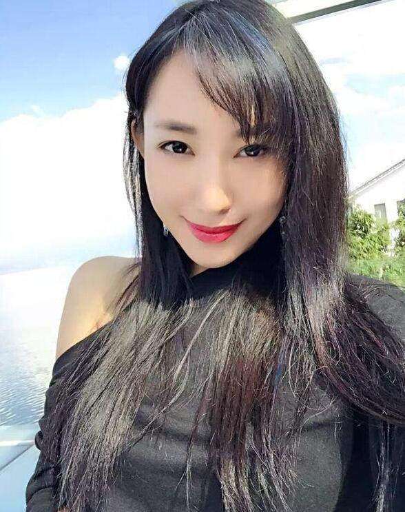 据称与中超最美董事长文筱婷没谈拢