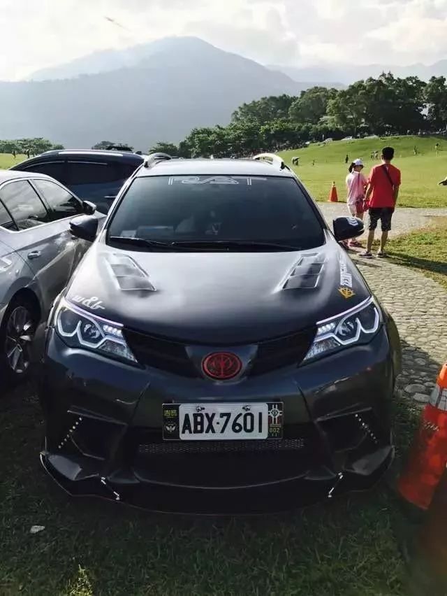 把一台不起眼的买菜SUV改成跑车范，真让人吃惊