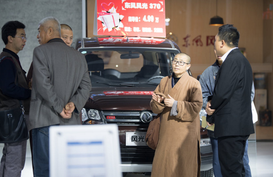 说到这就不得不说说住持释永信大师的车子,据称曾有人送过一辆大众,但