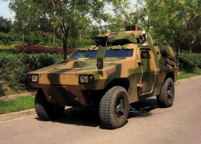 中国又收获一个"巴铁":我们送了他们30辆"龙"式装甲车