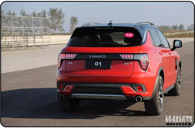 中国第一台轻奢SUV，预计17万起，但看起来、开起来都值30万！