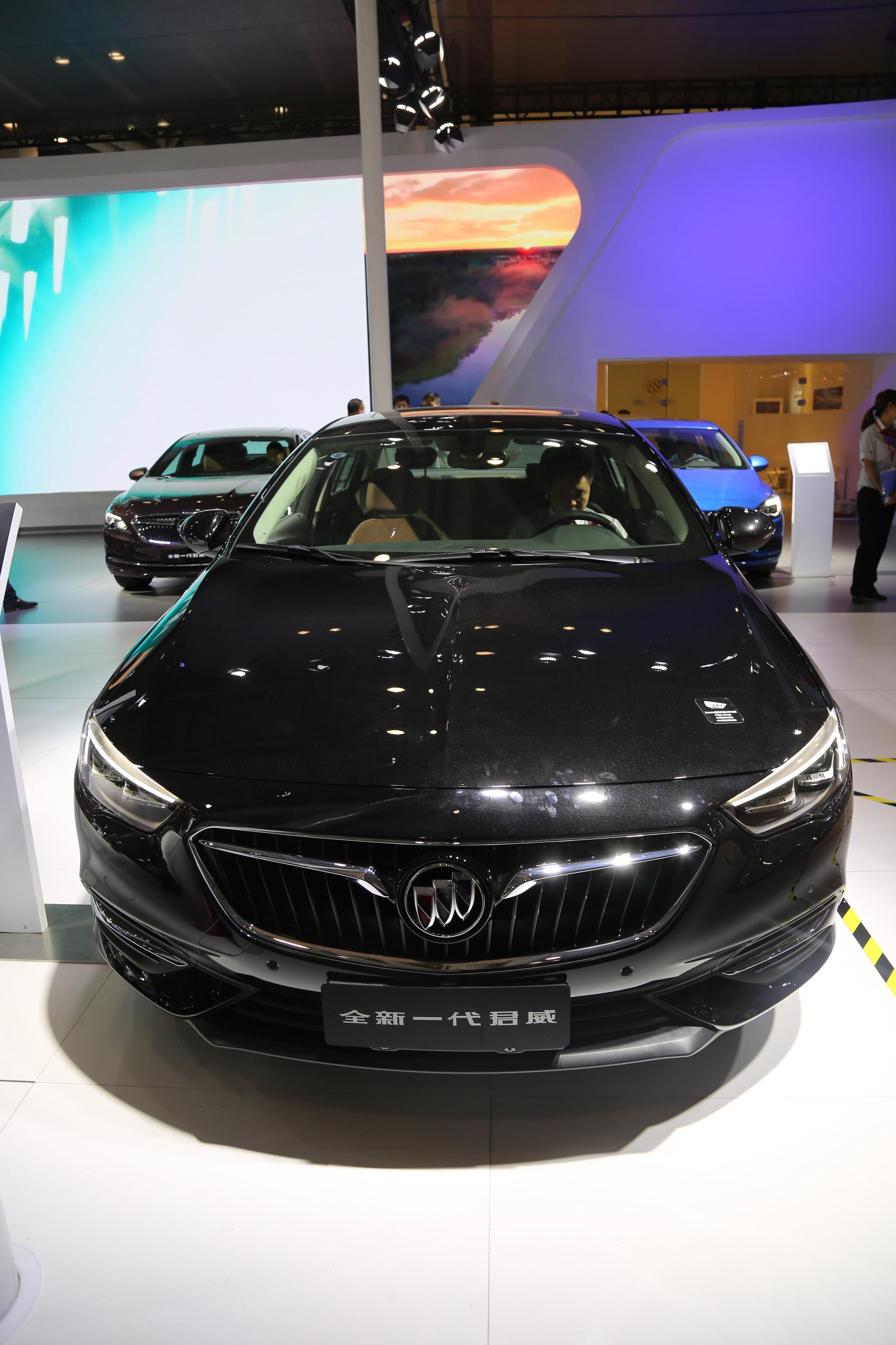 别克全新一代君威,20万级别中型高档轿车,车展实拍!