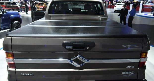 路遇土豪 “猛禽”婚车够霸气，可一打听，这车居然才卖10万出头