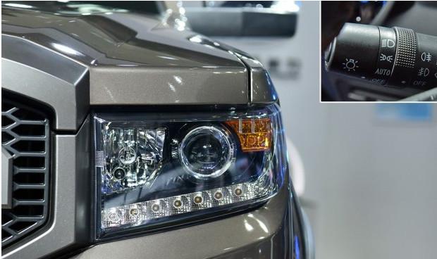 路遇土豪 “猛禽”婚车够霸气，可一打听，这车居然才卖10万出头