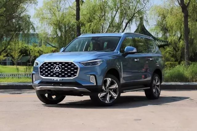 不得了啊！宝马山寨我们国产了啊！