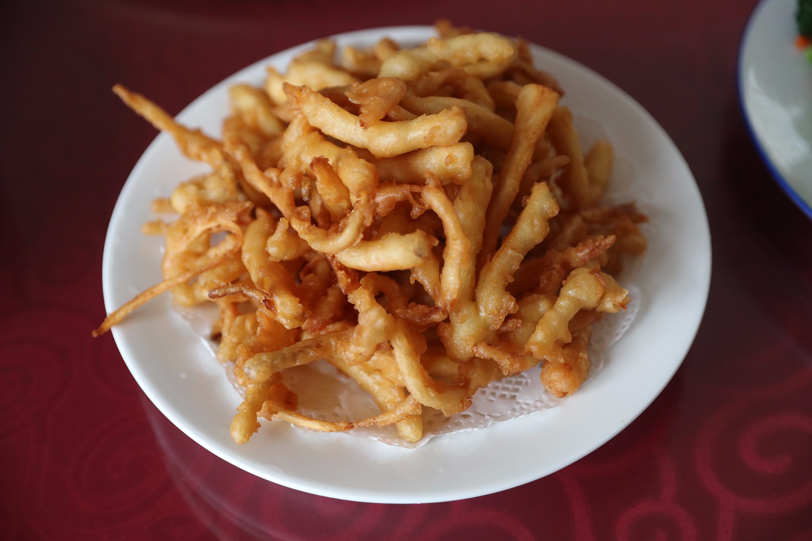 炸山参.炸崂山参有点苦,但味道还不错.比管鱼炖豆腐.