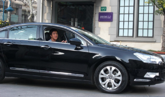 身价3亿的王力宏,为人低调只爱音乐,三辆车加起来没有130万