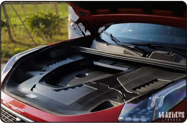 中国第一台轻奢SUV，预计17万起，但看起来、开起来都值30万！