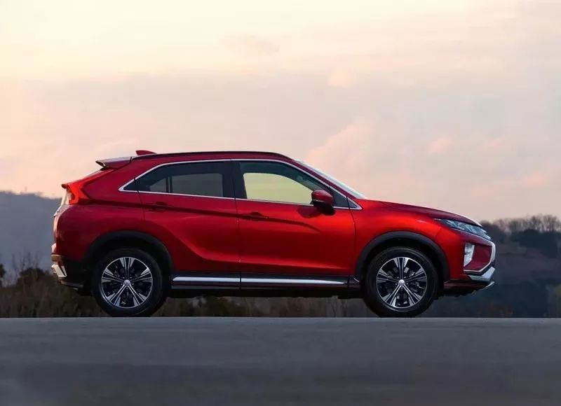 全球首试三菱全球跨界SUV，又是一款加价的爆款！