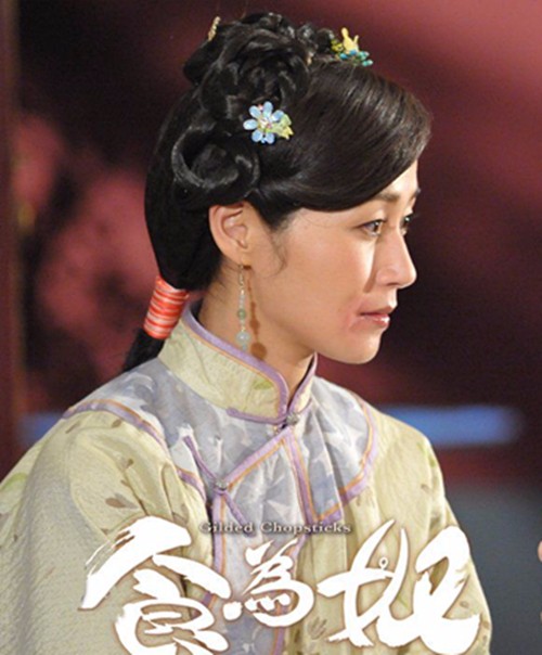 长腿女神万绮雯经典剧照,那个画面勾起了你的美好记忆