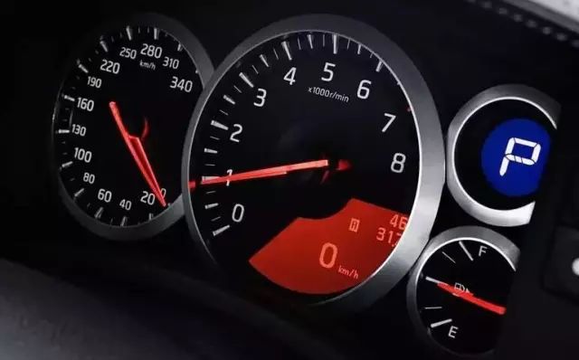 这样开车也伤车？别以为是操控！