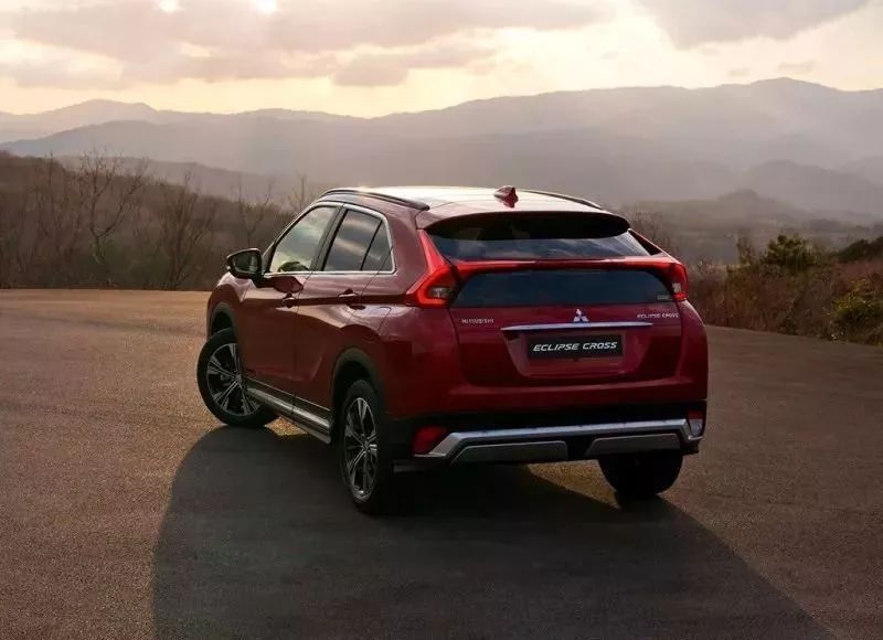 全球首试三菱全球跨界SUV，又是一款加价的爆款！