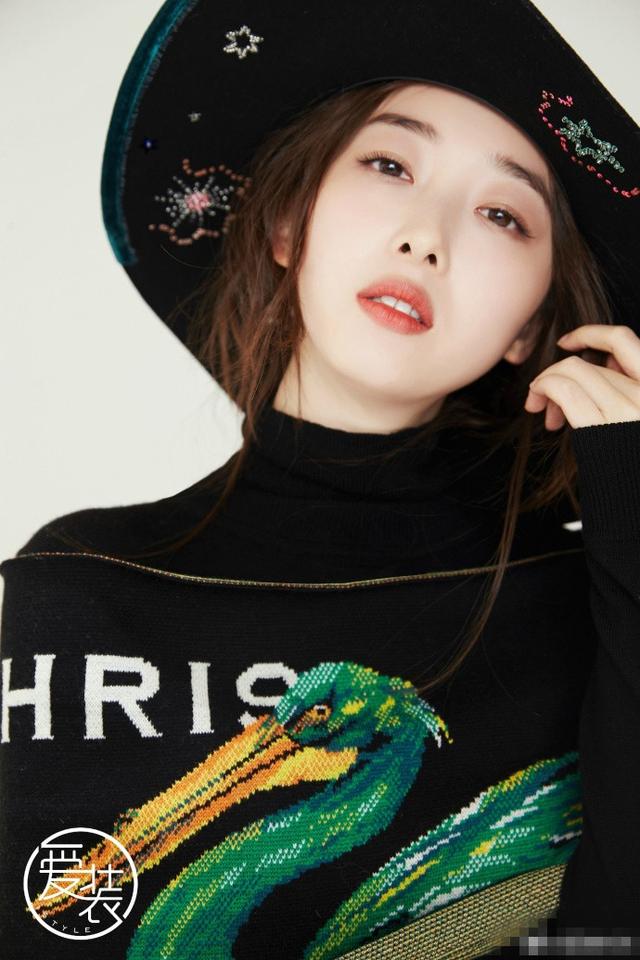 蒋梦婕写真风情万种 尽显女人魅力诱惑力十足