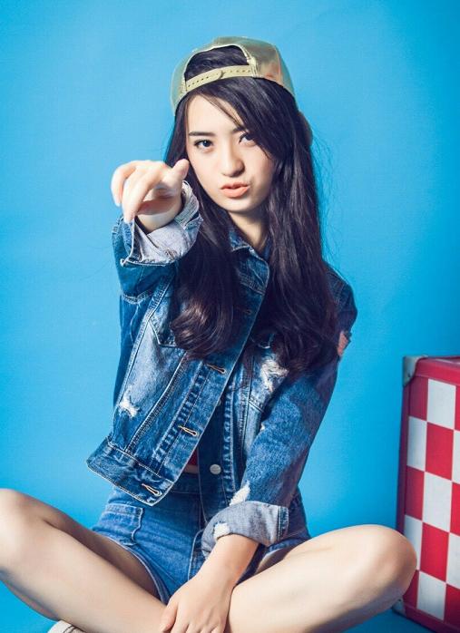 婷小姐新赛季携徒弟包揽国服第一第二网友嫉妒求再收徒