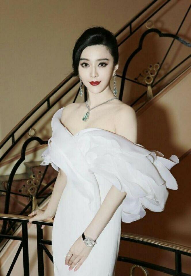 回顾范冰冰那些年惊艳的礼服造型,哪些更让你眼前一亮