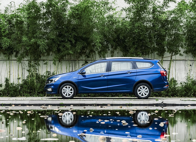 鲜肉、暖男、大叔统统收割，宝骏310W竟如此魔性？