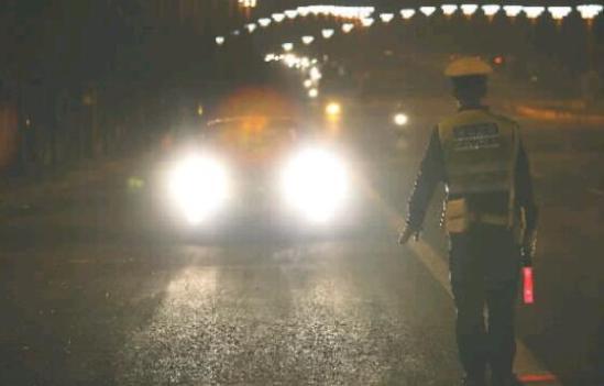 有这几种驾驶习惯，被人拖下车揍一顿都有可能，危险还惹人厌