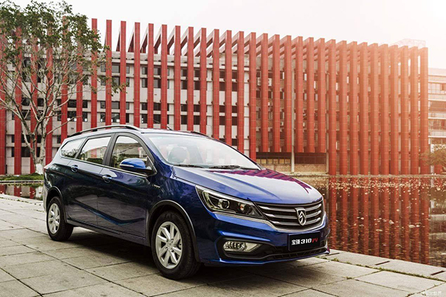 鲜肉、暖男、大叔统统收割，宝骏310W竟如此魔性？