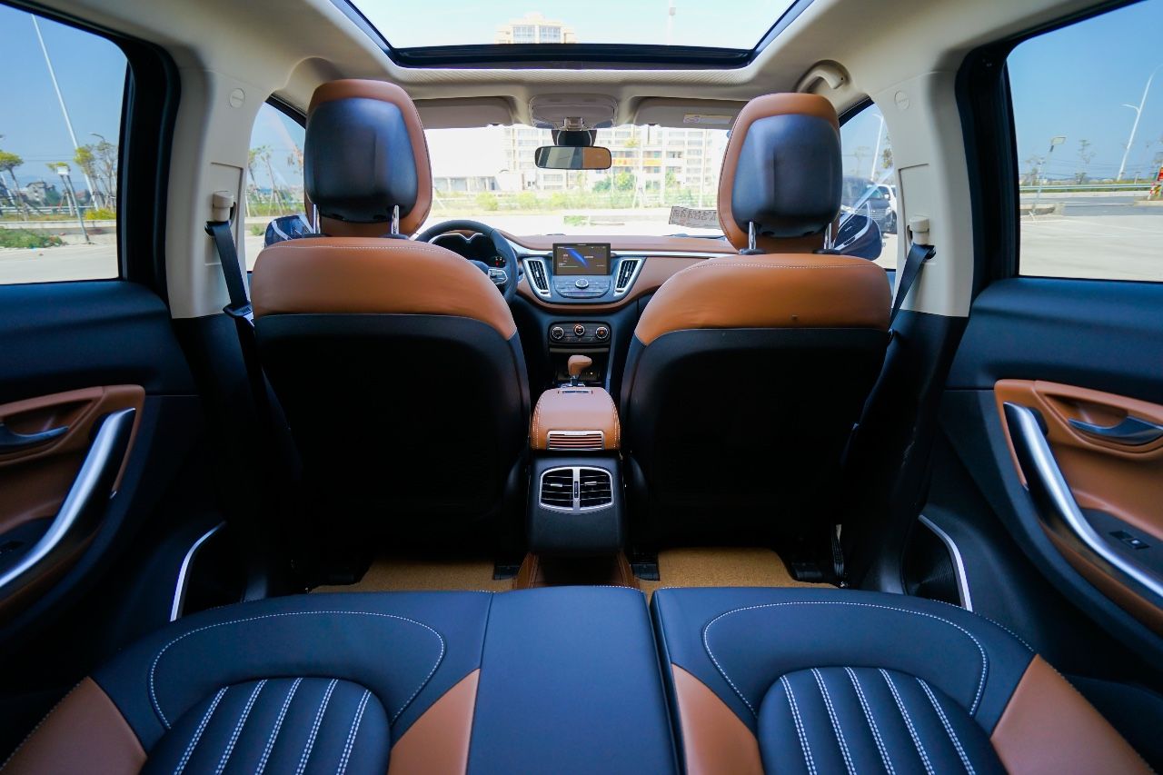 10万出头别个个只想着吉利 长城 东南这款SUV也不错