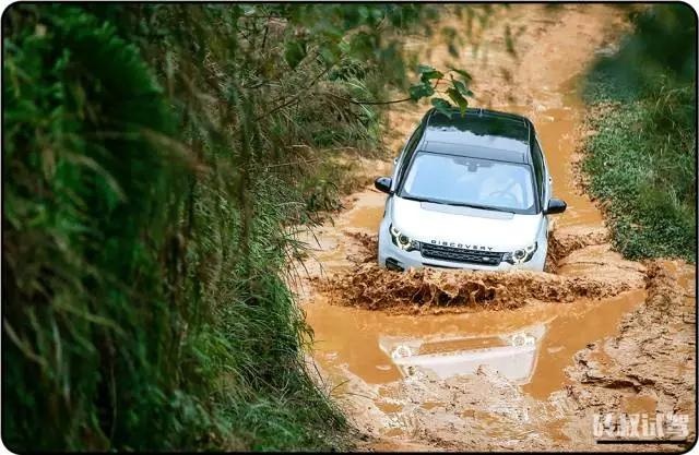 摆脱福特！路虎两款SUV换装自主研发的发动机后，表现如何？
