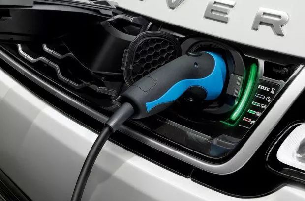 明年不用再纠结买汉兰达还是锐界了，马自达CX-8明年国产