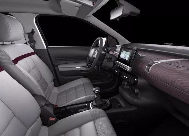 明年不用再纠结买汉兰达还是锐界了，马自达CX-8明年国产