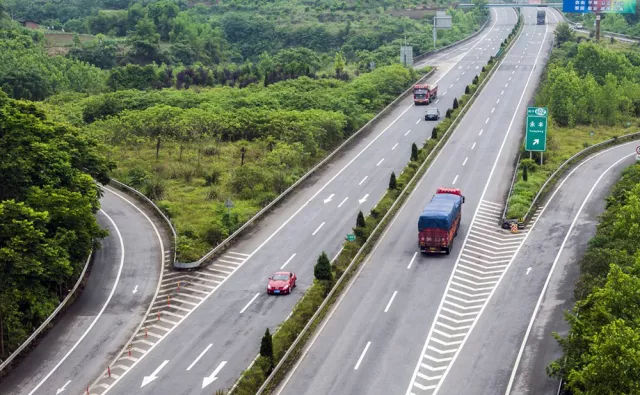 什么是高速公路的“死亡盲区”，老司机都不知道