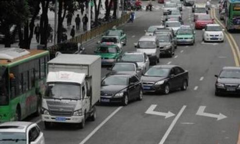 有这几种驾驶习惯，被人拖下车揍一顿都有可能，危险还惹人厌