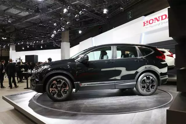 这两台5座SUV硬生生变7座，到底选谁不SB？