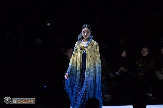 中国国际时装周：生活在左2018SS春夏新品发布会
