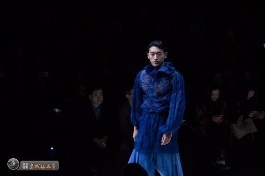 中国国际时装周：生活在左2018SS春夏新品发布会