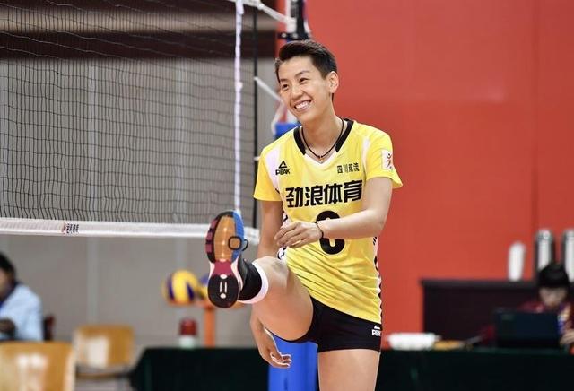 张晓雅不在状态 首战辽宁,四川不仅0比3完败,而且第三局一度被辽宁打