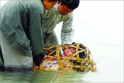 揭秘：古代女子解决生理需求的6个让人心酸的方式