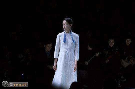 中国国际时装周：生活在左2018SS春夏新品发布会