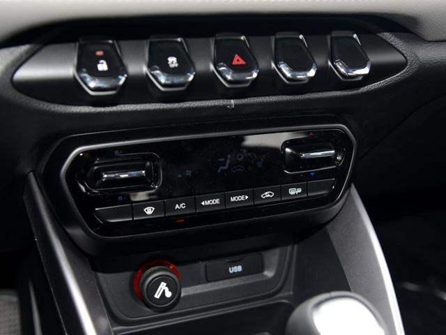 小型王者打破有色眼镜，7万高配也出彩，从上市就是冠军