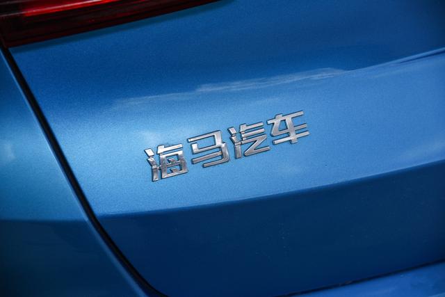 很多地方它成了“街车”，性价比比哈弗高，看不起马自达