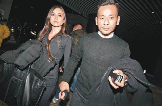 崩牙驹门生澳门娱乐大亨周焯华与小三mandy又生下一女