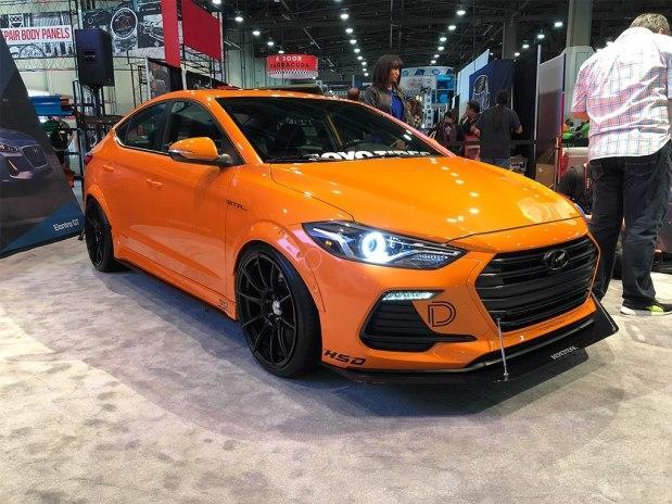 不管你怎么动,都是伊兰特,拥有喷射系统的领动你见过吗?