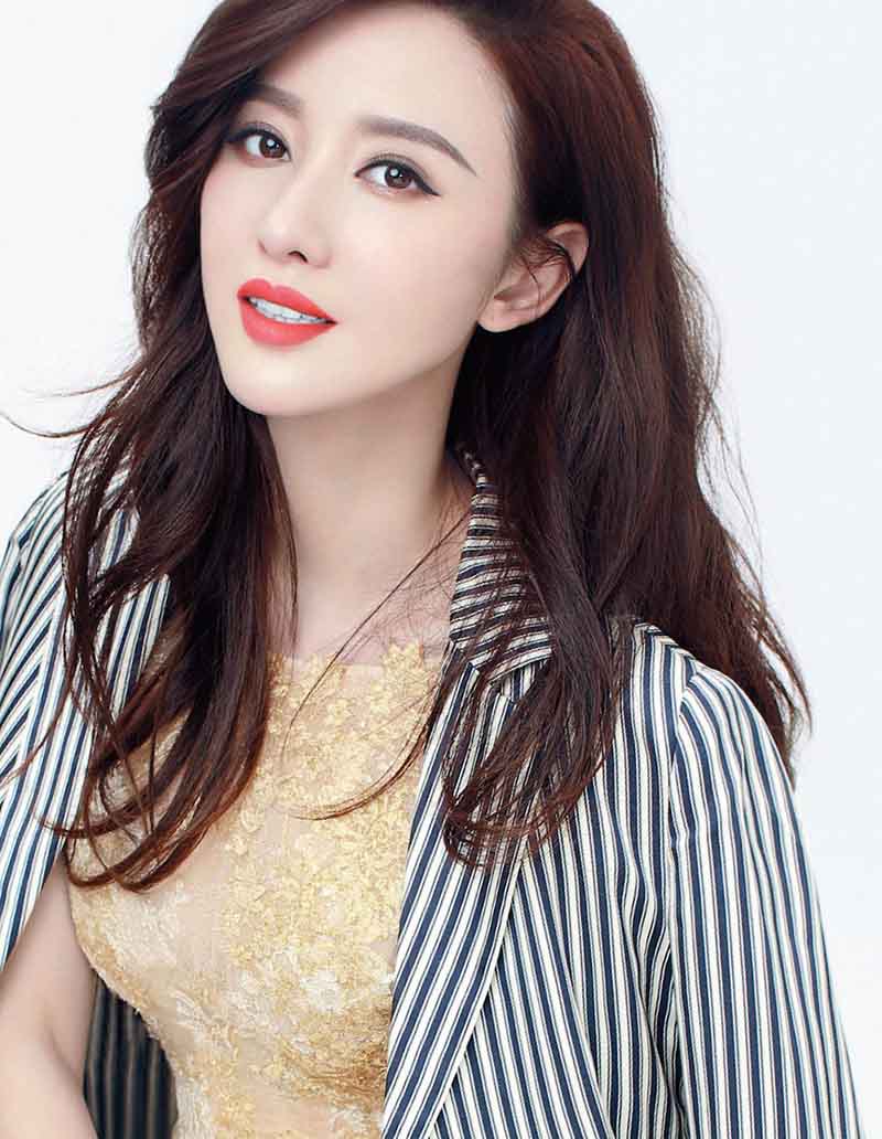 爱恋太深,谈恋爱后会变身黏人小妖精的三大星座女