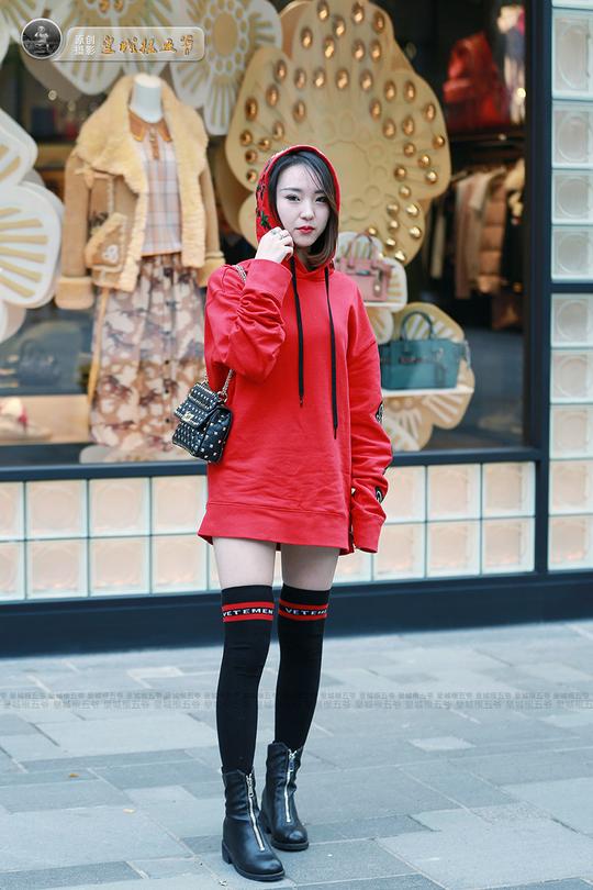 时尚街拍：中国地标北京三里屯随意街拍 非主流时尚街拍