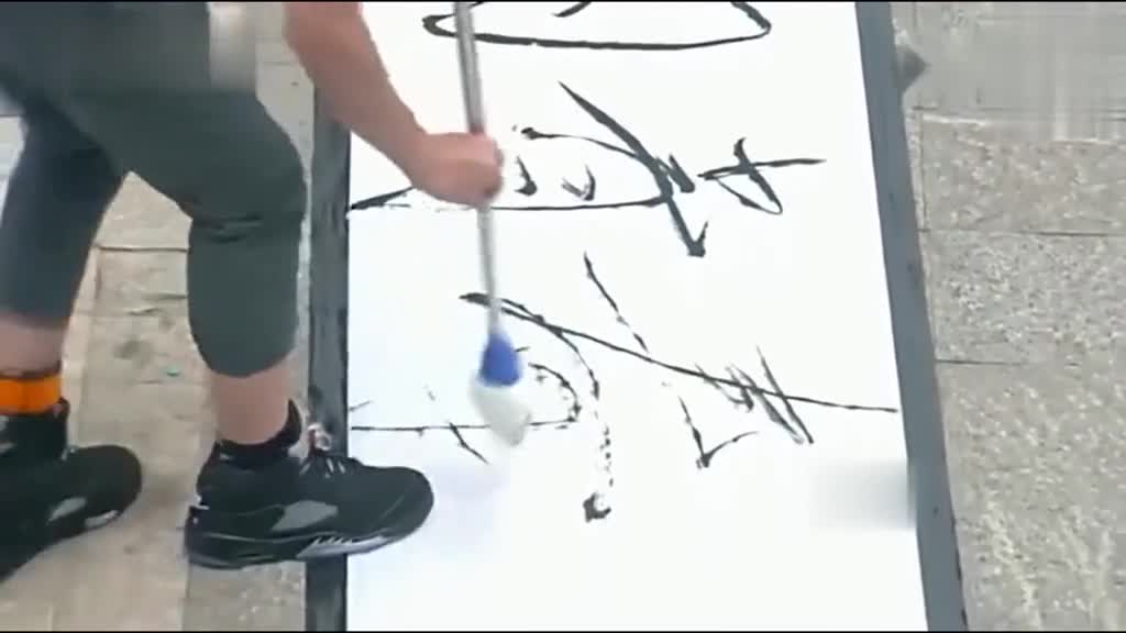 王嘉尔初恋感悟:爱情不是钱跟房,这是受了多大