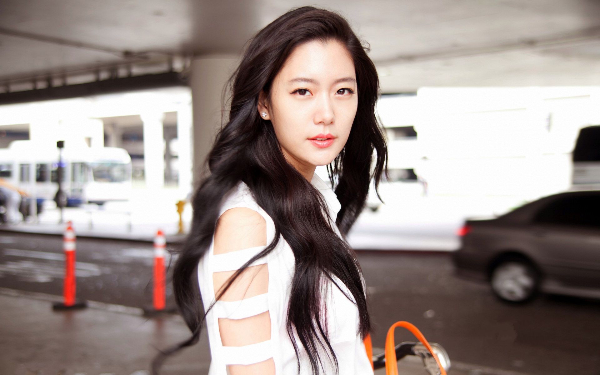 她被评为亚洲最美女星因一部喜剧电影在中国走红