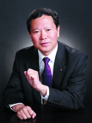 北汽福田董事,总经理王金玉因病辞职 现任常务副总巩月琼接任